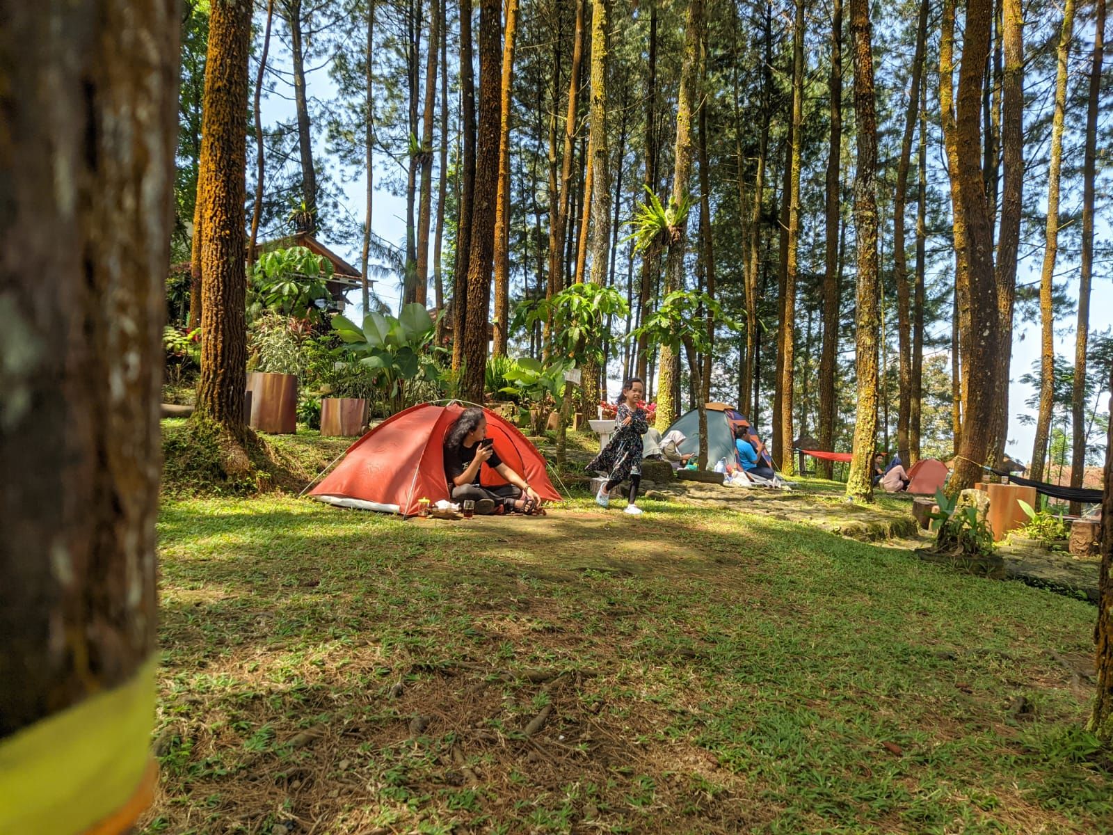 Bermain di tenda Taman Meruni PORTAL PURWOKERTO/ Galih Prabashinta