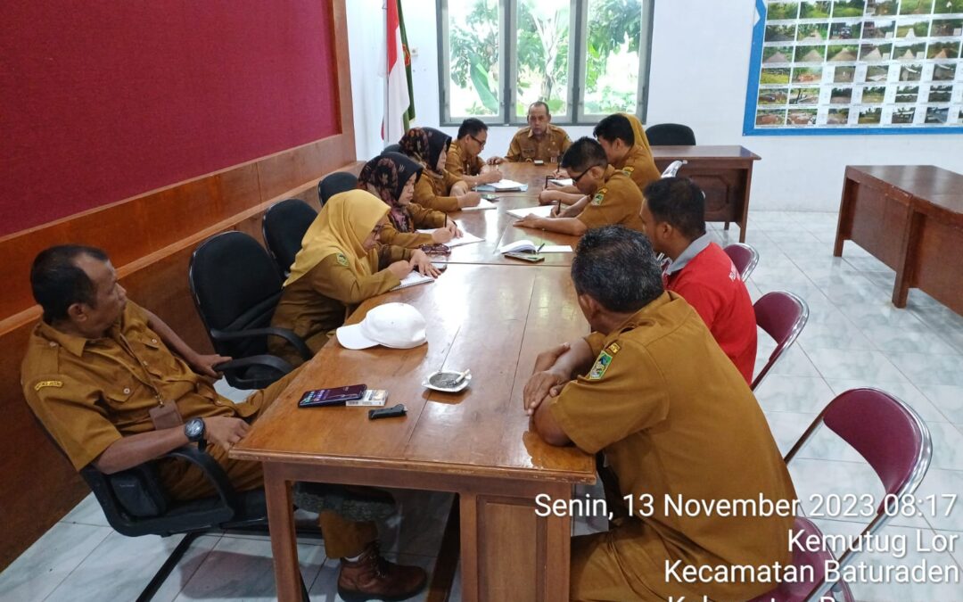 Meeting Internal Pemdes Kemutug Lor Membahas Progres Program Pemdes